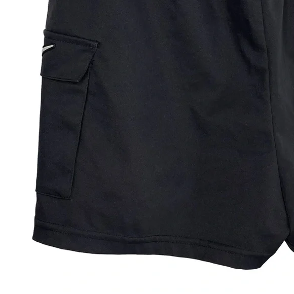 Nike Cargo Shorts Womens Medium Utility Streetwear Gorpcore Techwear Sporty - Picture 6 of 8